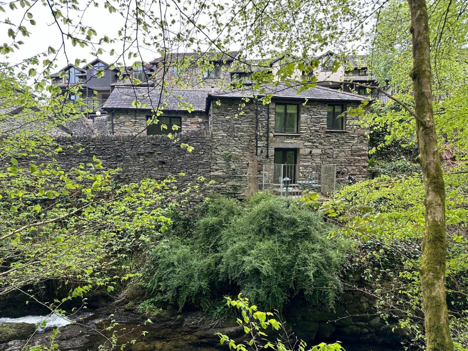 Spacious Property With Waterfall View By Letmestay Ambleside Luaran gambar